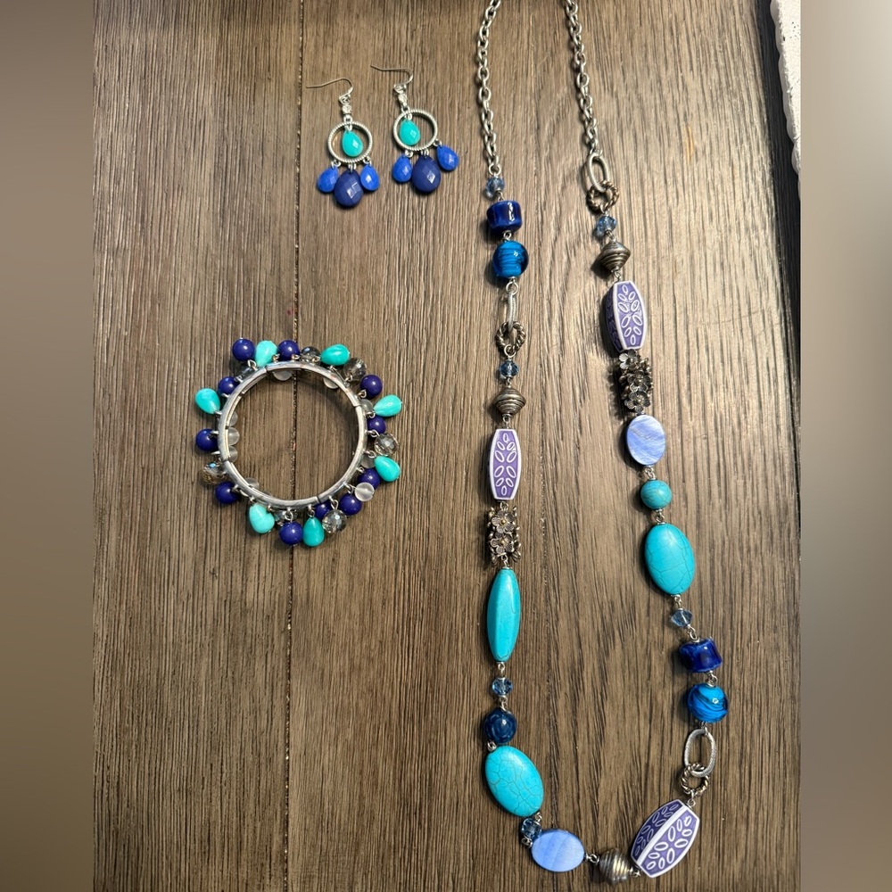Premier Designs Turquoise and Blue Set